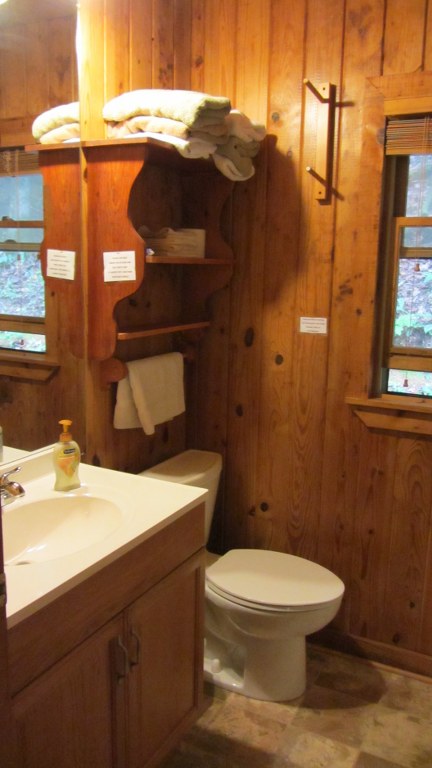 cabin pics from September 2015 047 432x768